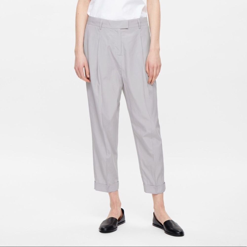 Relaxed pleated summer cotton pants
